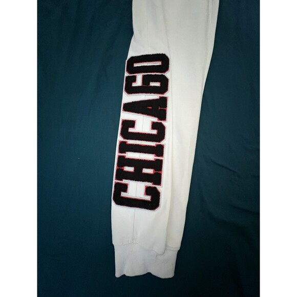 Pro Standard NBA Chicago Bulls Logo Jogger Pants Men’s Size L | White/Red - Picture 5 of 7